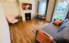 3 Bed Apartment In Camden